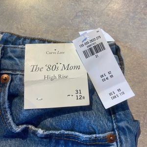 Selling these Abercrombie The 80’s Mom High Rise Curve Love jeans